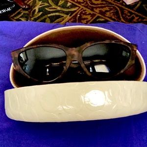 RayBans Tortise shel sunglasses ,cat eye B L Rayban USA, FRAME FRANCE wo 804